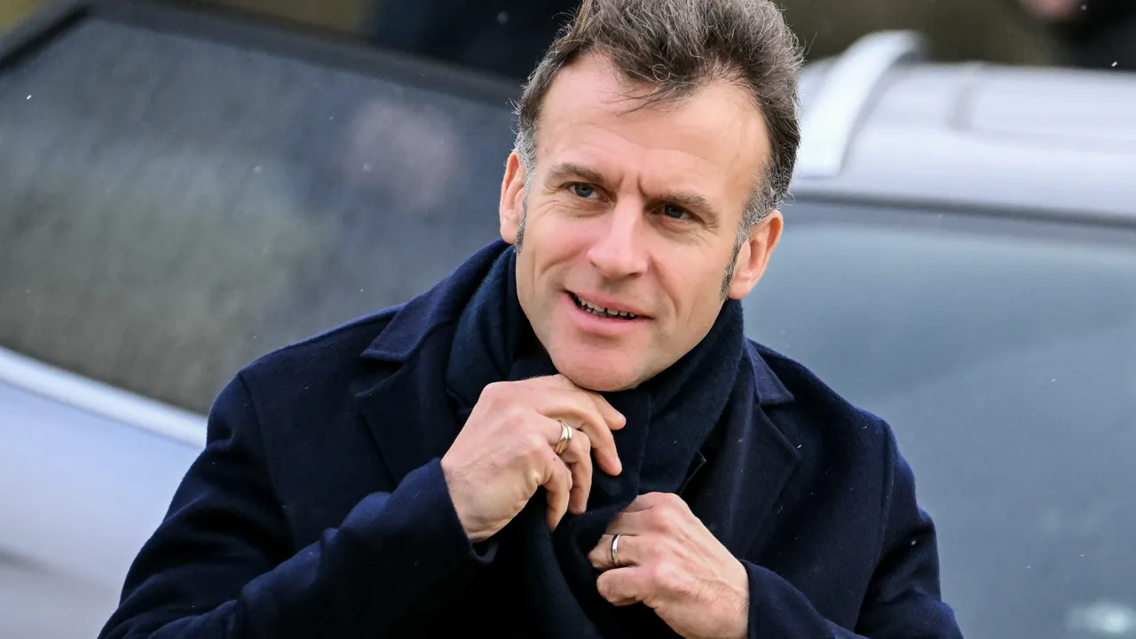 Макрон: В ход е подготовка за разговор с Путин