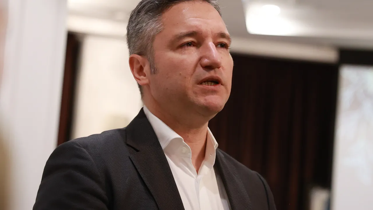 Опростяване, но без компромиси: евродепутатът Кристиан Вигенин за бъдещето на правилата за козметиката в ЕС