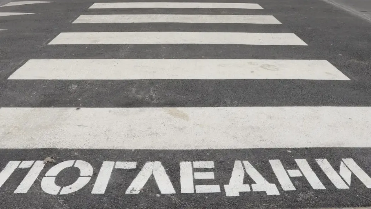 Дете блъснато на пешеходна пътека в Дупница