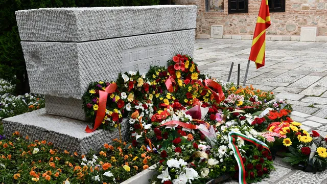 Младеж нападнат на гроба на Гоце Делчев заради българското знаме