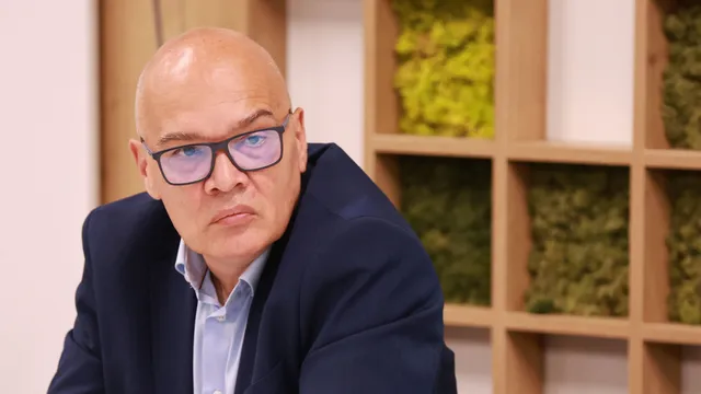 Безлов: Възможно е и тежко психологическо отклонение за тройното убийството в Петрохан