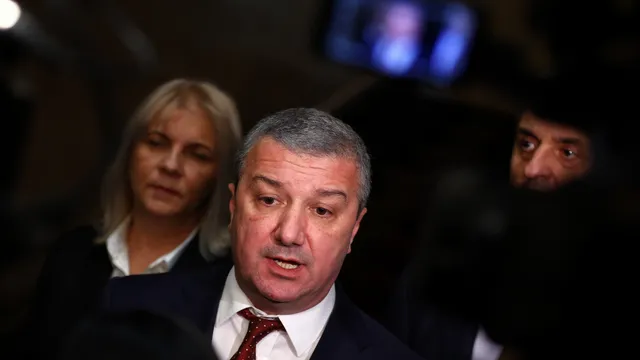 Стойнев предложи българите в чужбина да плащат за вота – кворум провали изборните промени