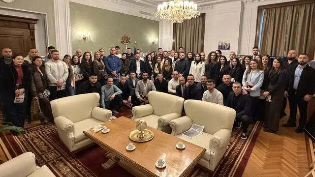 ДПС - Ново начало посрещна младежи в "Музея на сглобката"