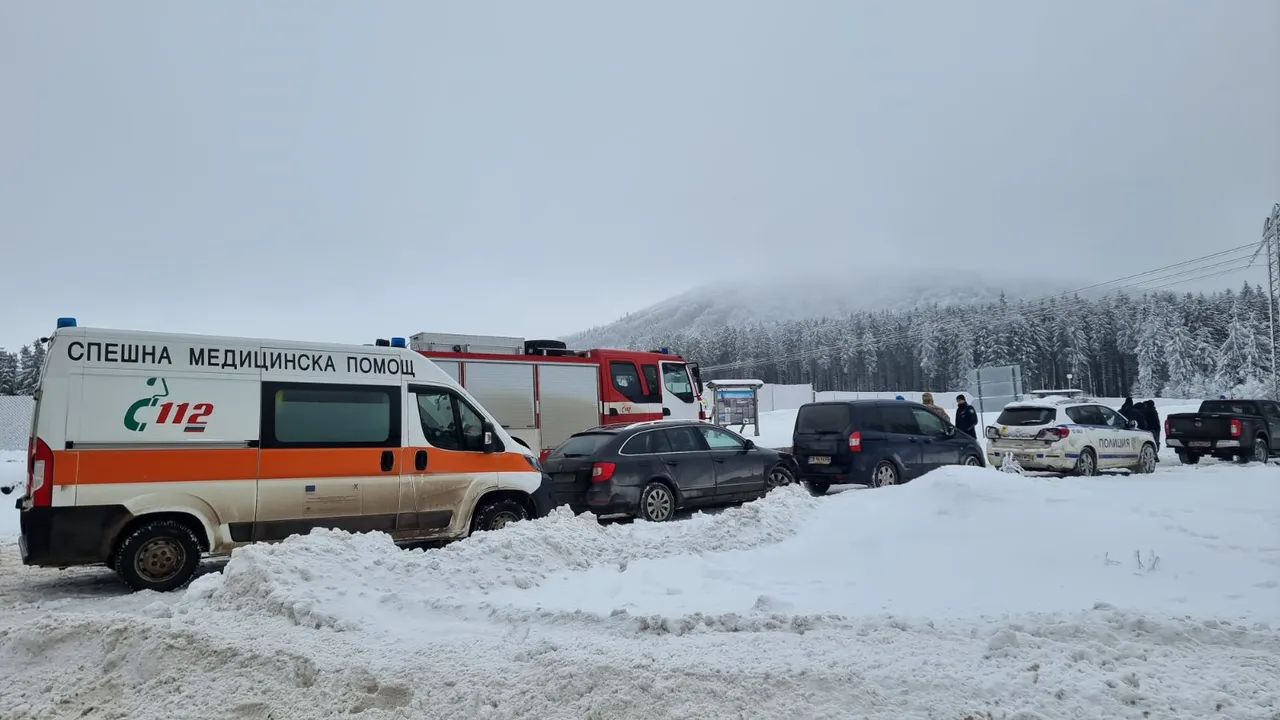 Продължава разследването по случая с тройното убийство край Петрохан