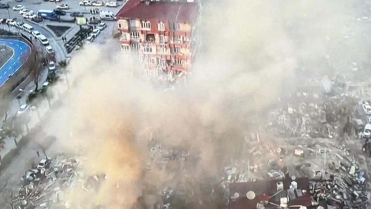 Три години след разлома: Турция почита жертвите на трагедията, която промени милиони животи