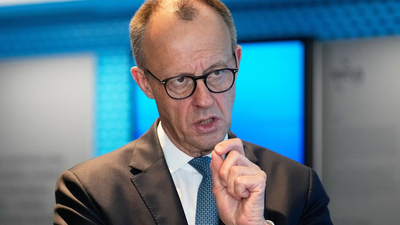 Мерц с контра на Макрон: ЕС няма да води паралелни разговори с Русия