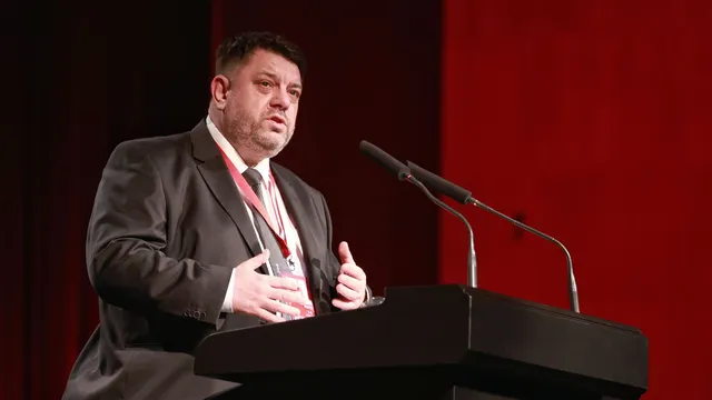 Атанас Зафиров подаде оставка като председател на БСП
