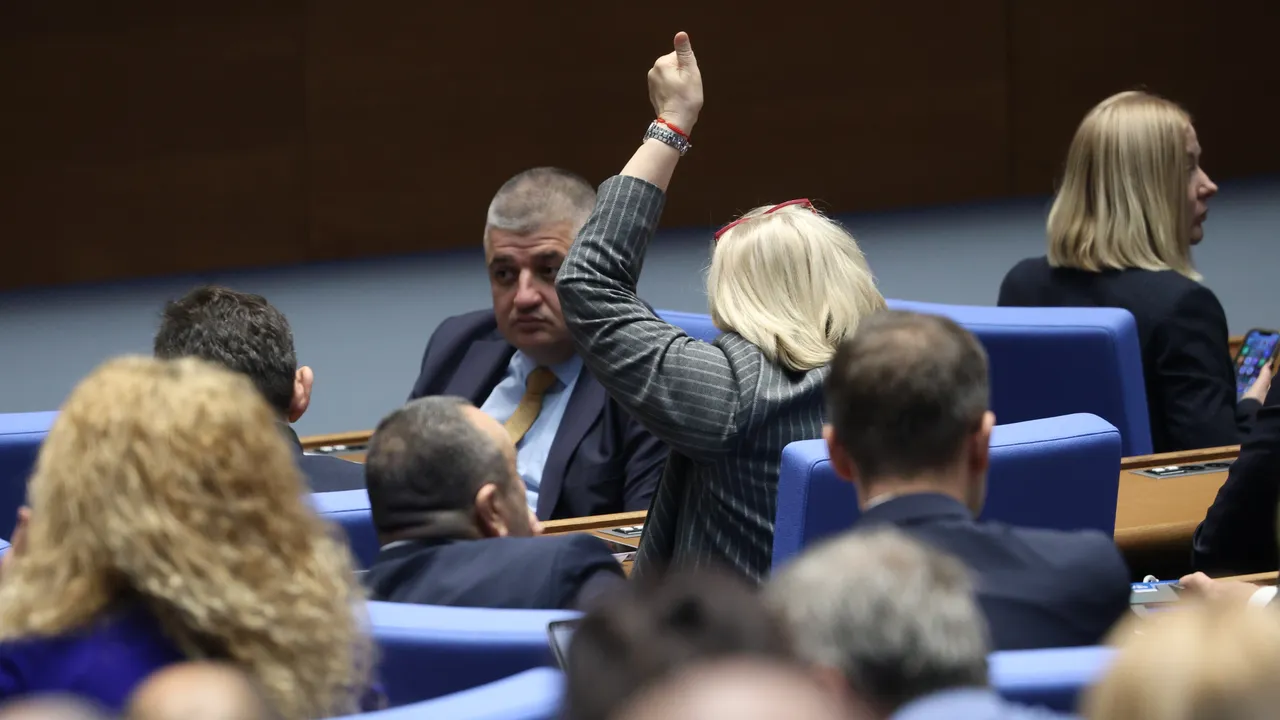 Дикме за промените в ИК: Политиците не ги интересува вотът на хората