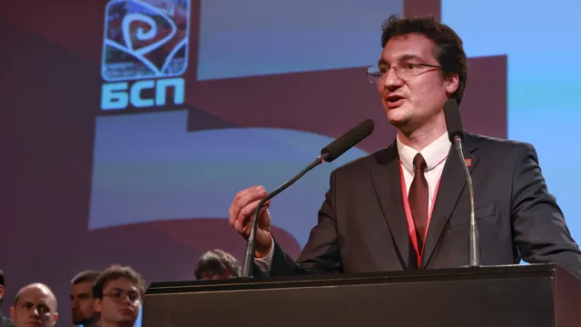 С първите си думи Крум Зарков обяви началото на новия ден