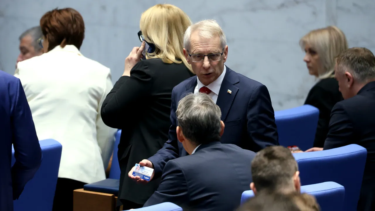 Денков: Забавянето на изборите е заради излизането на Радев на сцената