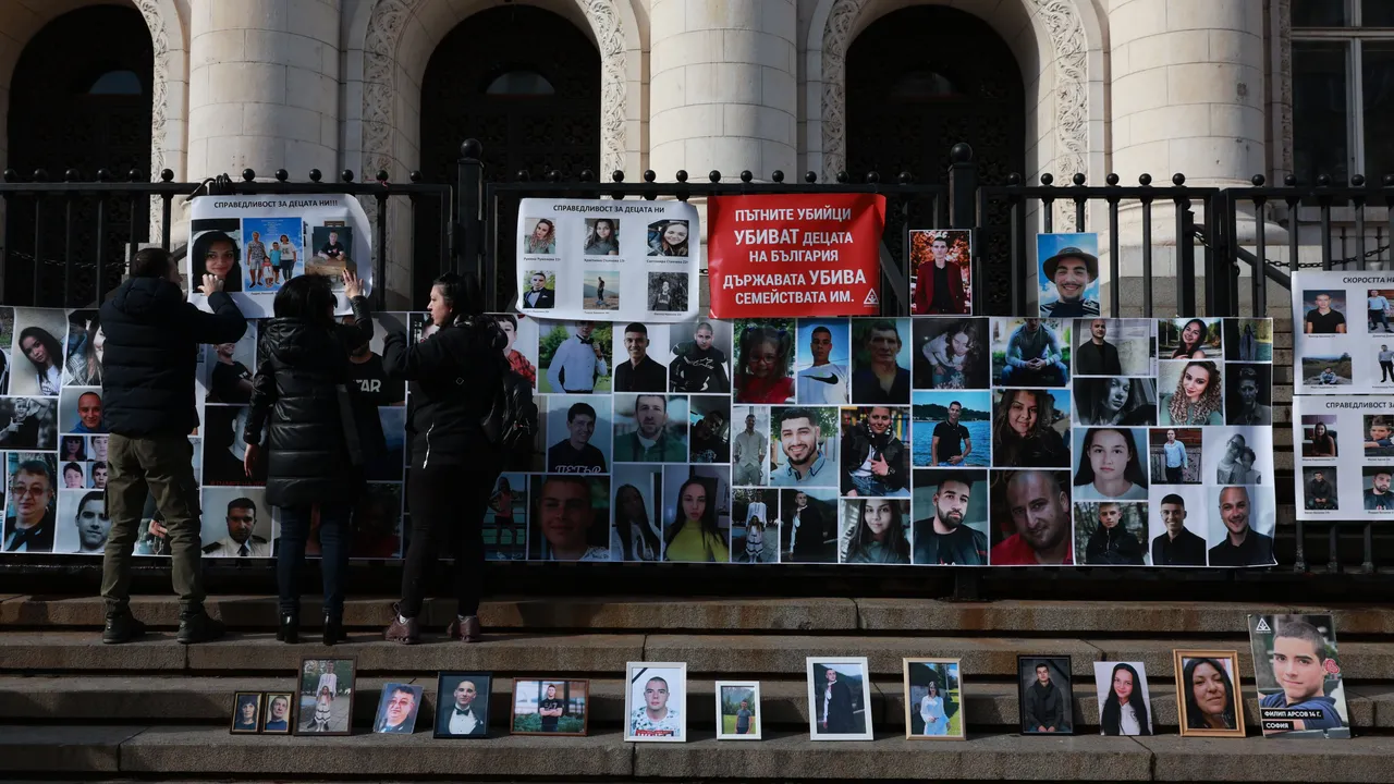 Протест на близките на загинали по пътищата на България