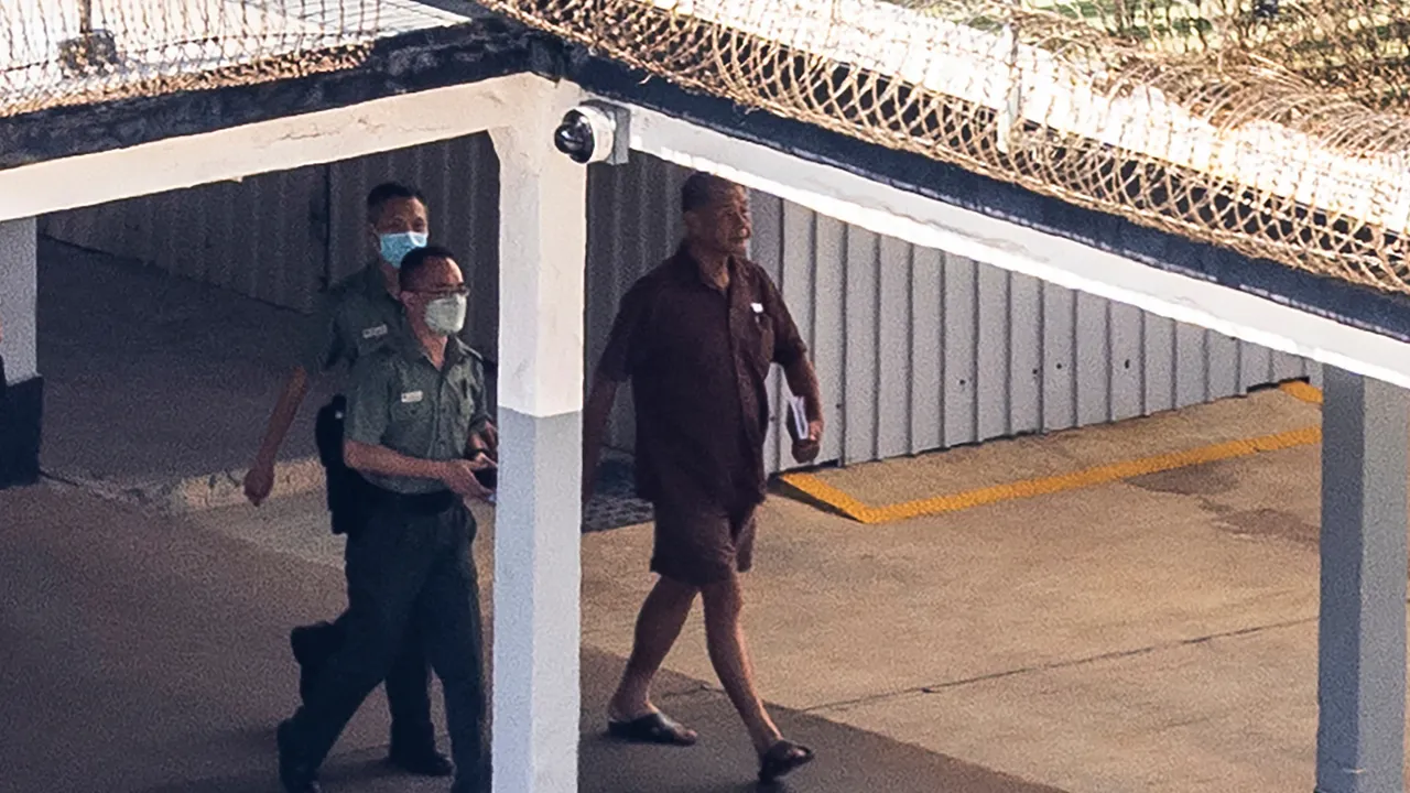 Съд в Хонконг осъди Джими Лай на 20 години затвор по обвинения за сговор и подривна дейност