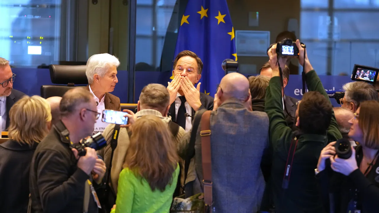 САЩ отстъпват ключови командни постове в НАТО на Европа