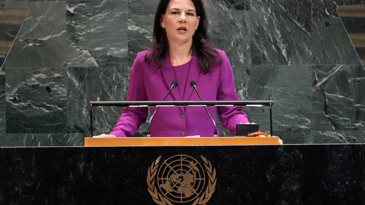 Аналена Бербок в Европейския парламент: Международният ред вече е под пряка атака