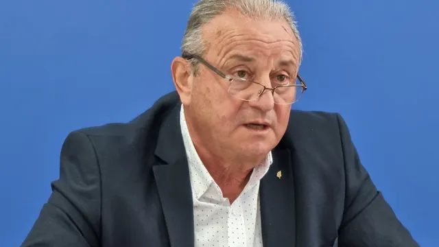 Казусът „Влакче за 360 000 лв." - съдът оневини бившия кмет на Ловеч