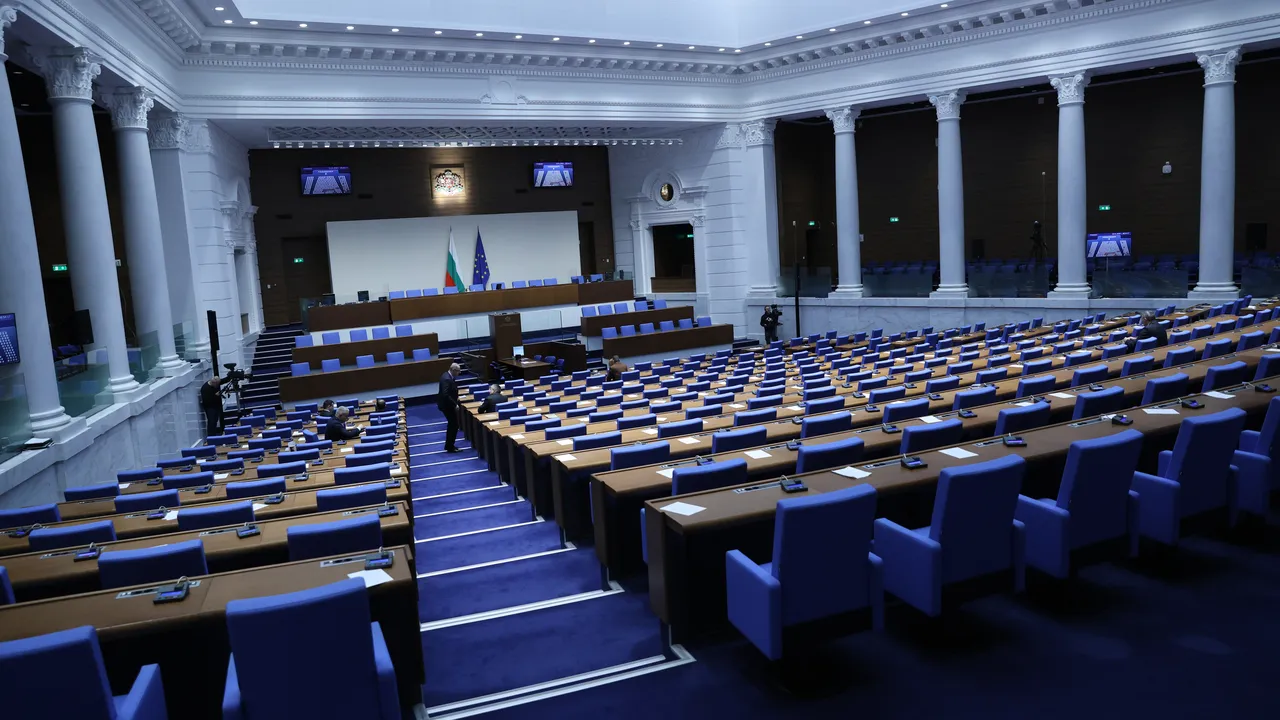 Очаква се депутатите да обсъдят допълнителното пенсионно осигуряване