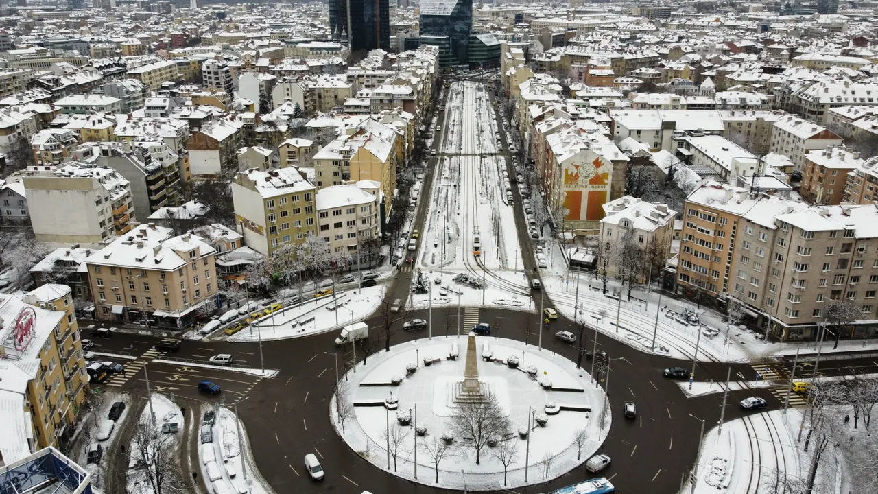 Терзиев обеща скоро картата за градски транспорт да е дигитална