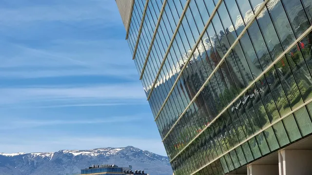 Билети за над 5000 евро за концерт на наш певец