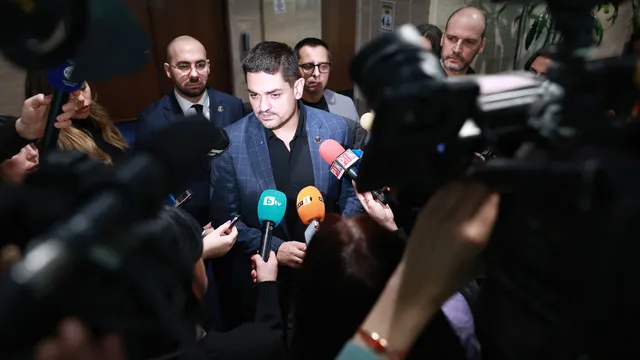 Радостин Василев: За да имаме 6 трупа, значи има нещо сбъркано в държавата