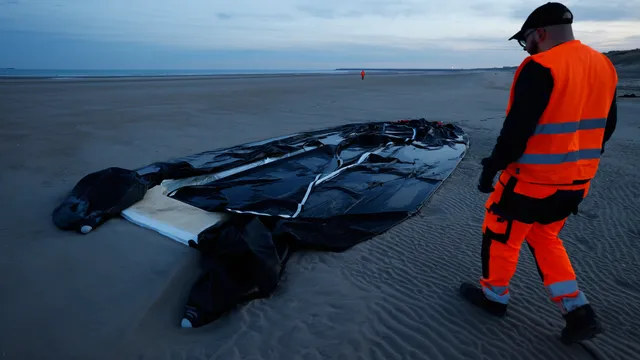 Британското правителство твърдо защитава схемата „един влиза, един излиза“ въпреки съдебни искове