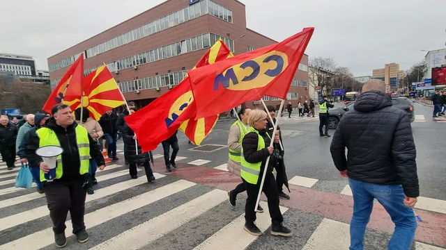 600 евро минимална заплата или обща стачка: синдикатите обсадиха бизнеса в Скопие