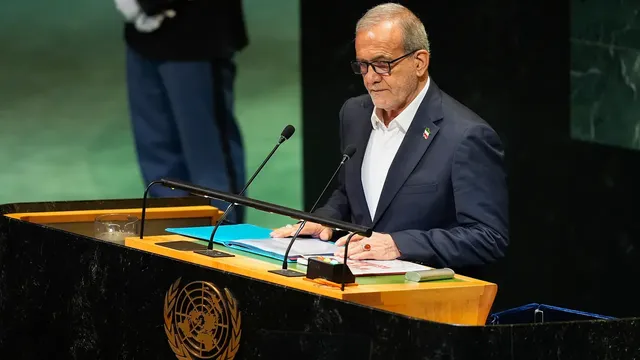 Иранският президент Пезешкиан: "Срамуваме се пред народа"