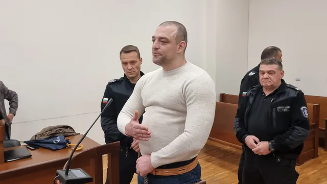 Две години затвор за мъж, пребил бездомник до смърт в Хасково