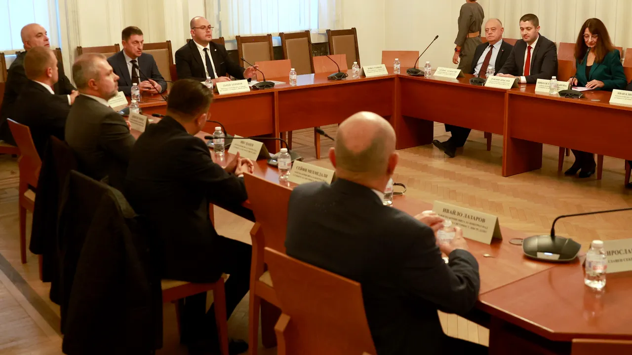 Парламентарна комисия одобри годишния доклад за националната сигурност за 2024 г.