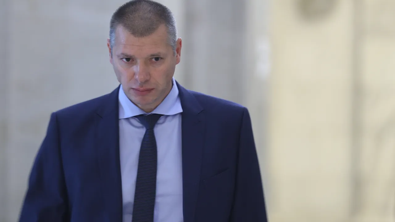 Парламентът прие оставката на Антон Славчев