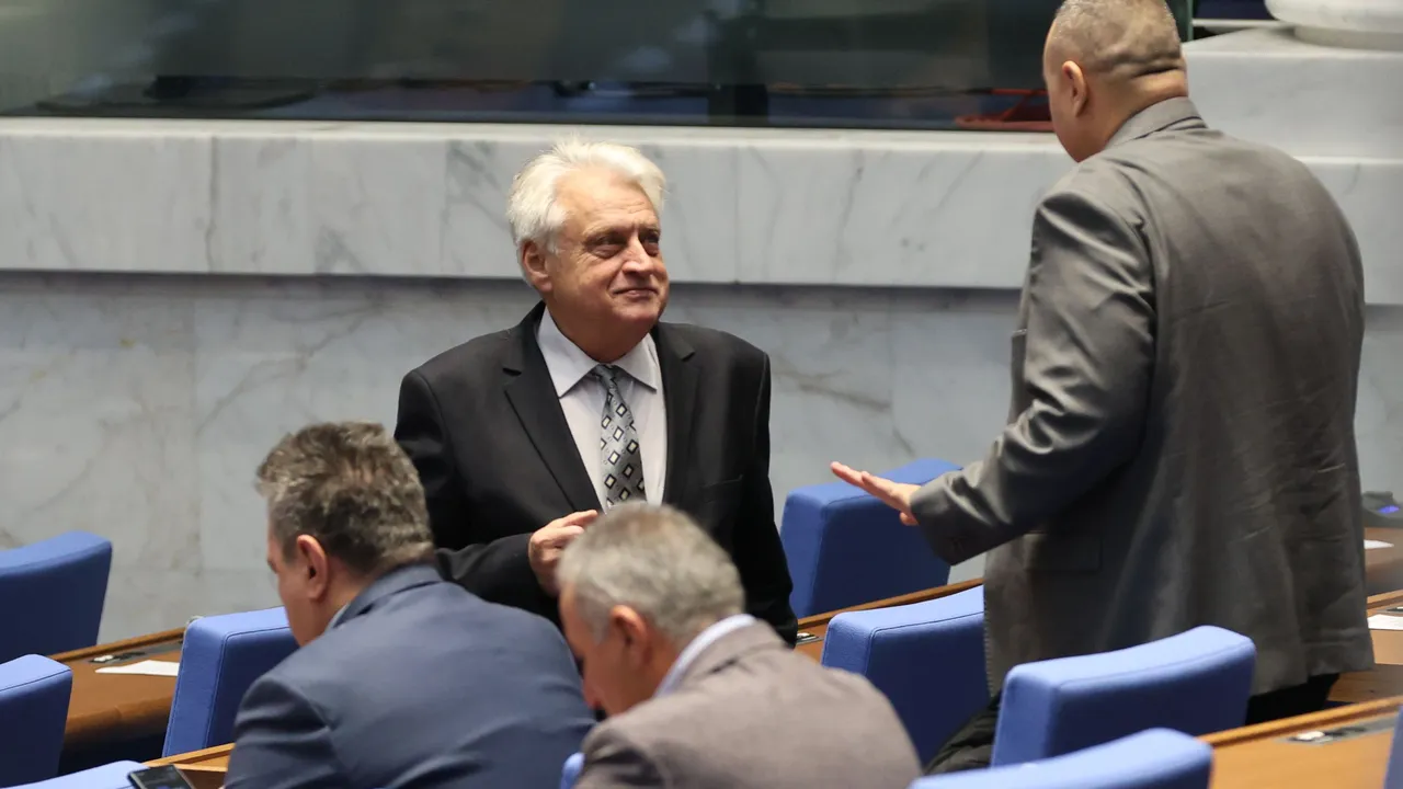доц. Инджов: Грешка ще бъде назначаването на Бойко Рашков за служебен вътрешен министър