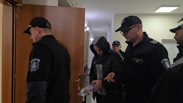 Шефът на Пето РУ остава под домашен арест