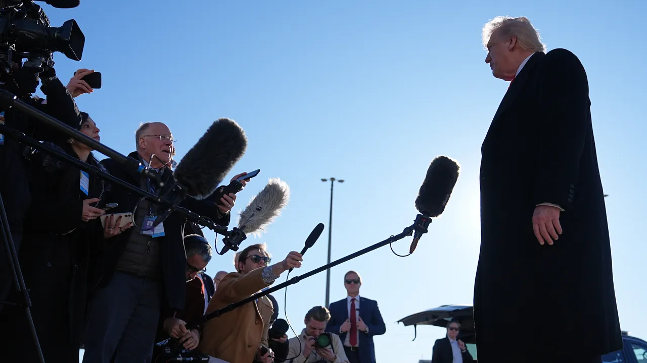 Тръмп: Смяна на режима в Иран е „най-доброто решение“