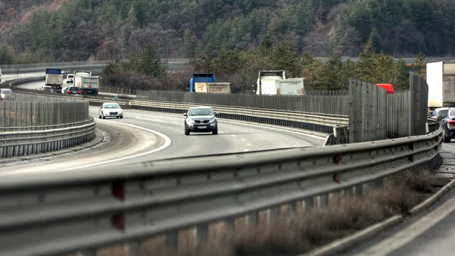 Катастрофа затруднява движението по АМ „Тракия“ в посока София