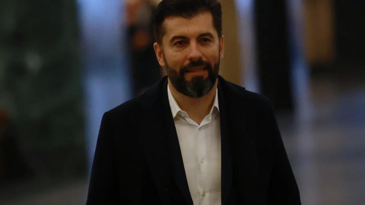 Кирил Петков за Петрохан: От ИТН и "Възраждане" идват "гнусни изказвания"