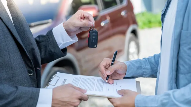 Автоизмами онлайн: десетки ужилени и нова схема оставя измамените без коли