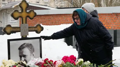 Майката на Навални поиска справедливост за сина си