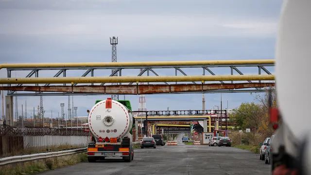 Унгария и Словакия искат да пренасят руски петрол през Хърватия
