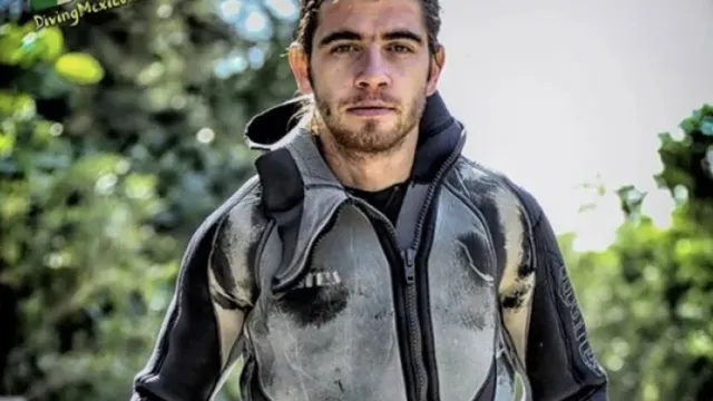 Мобилният телефон на свидетел по делото "Петрохан" е иззет при обиск, той е отказал да го предаде доброволно