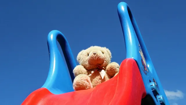 По 1000 ареста за педофилия на месец във Великобритания