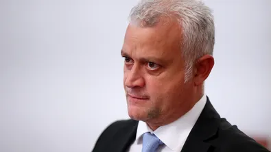 Кой е новият министър на вътрешните работи - Емил Дечев, прави ли Йотова завой по темата Македония?