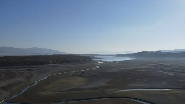 Ежеминутно следят ситуацията в язовир „Копринка”