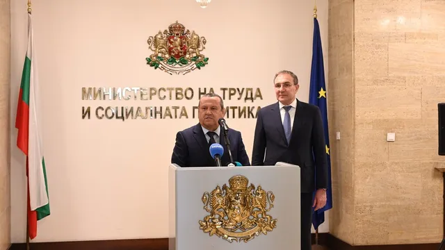 Адемов пое социалното министерство с твърда заявка срещу предизоборни злоупотреби