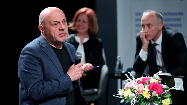 Томислав Дончев предаде поста на Ирена Младенова