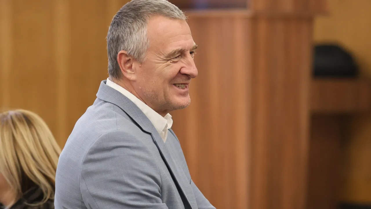 Цветлин Йовчев: Мълчанието на Даниел Митов за „Петрохан“ беше грешка