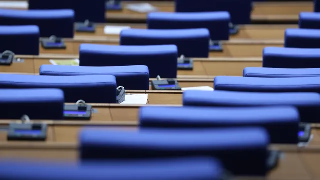 Европейска защита за българските занаяти влиза в пленарна зала