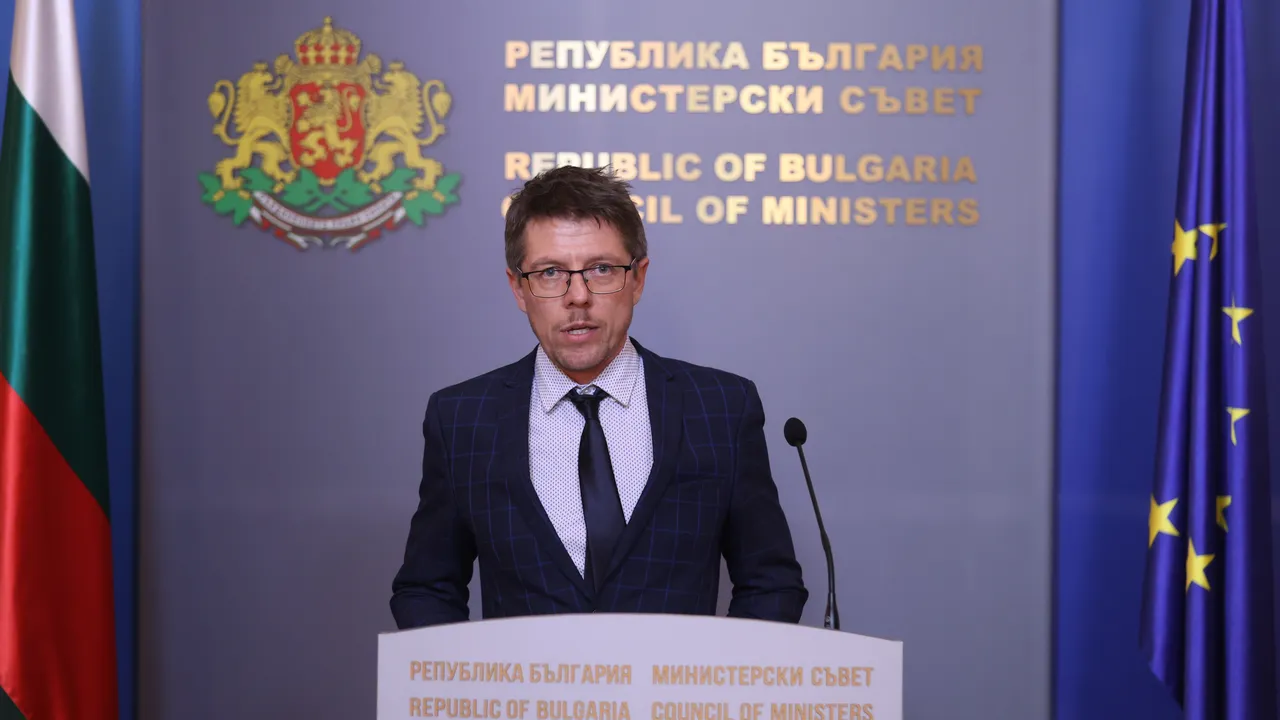 Стоил Цицелков подава оставка като служебен вицепремиер