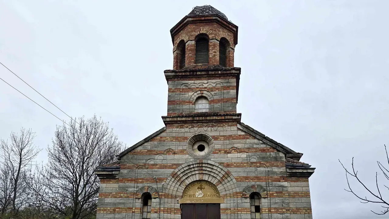 Спешно: Събират стотинки за ремонт на черква в с. Дружба, Видин