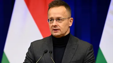 Заради блокиран руски петрол за Унгария и Словакия: Може да блокират заема на ЕС за Украйна