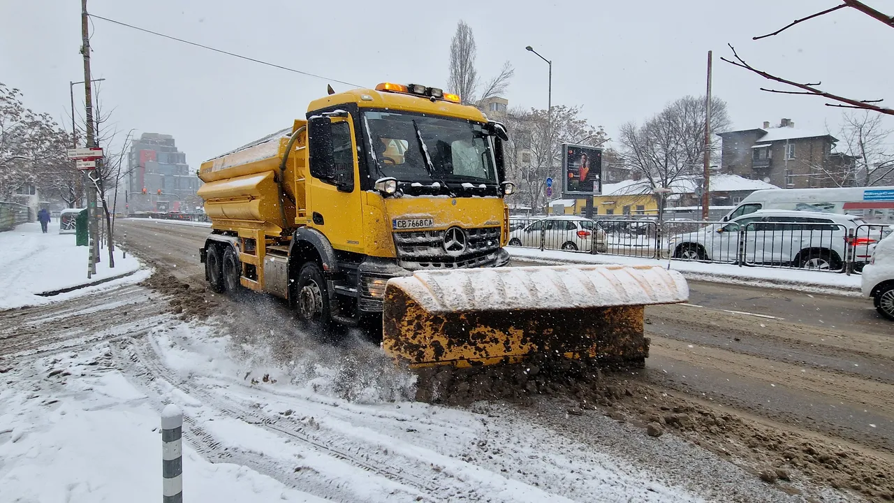 АПИ: Пътищата в страната са обработени и проходими