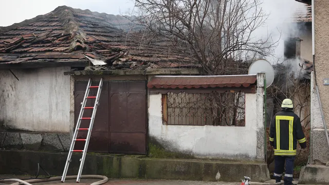 84-годишна жена загина при пожар в дома си в Плевенско
